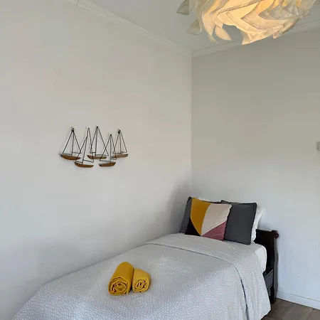 Apartment Woods House Ii Lisbon